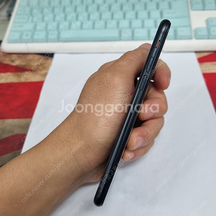 ) 205171 아이폰SE2 128 블랙 A+급 중고폰 17만 배터리85% 부천 신중동역 메인폰 자녀폰 업무폰 회사...--4